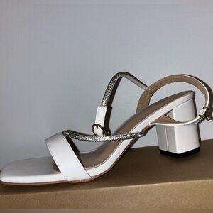 Heeled shoes! White- perfect for wedding, special occasion, comfy!